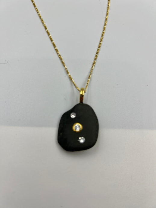 Collar Piedra negra