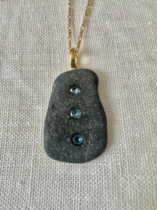 Collar piedra Negra Topaz