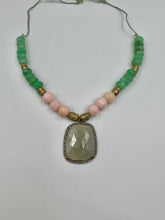Collar Crisoprasas y Zafiro Gris con Diamantes