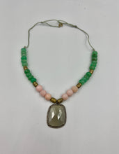 Collar Crisoprasas y Zafiro Gris con Diamantes