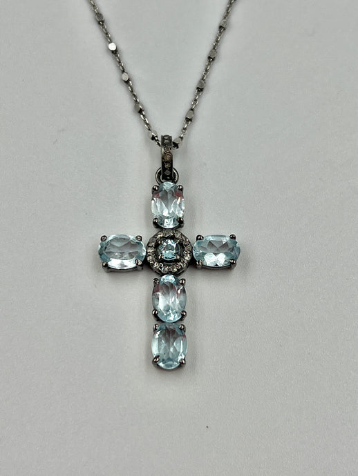 Collar Cruz Topacios y Diamantes